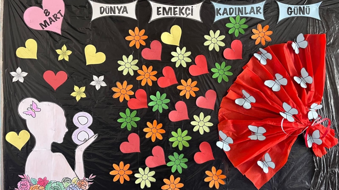 8 MART DÜNYA EMEKÇİ KADINLAR GÜNÜ KUTLU OLSUN